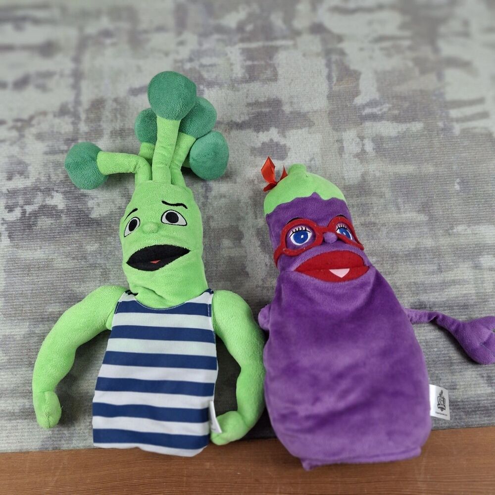 Super Sprowtz Brian Broccoli Suzy Sweetpea Plush Hand Puppet Lot of 2 Vegetable